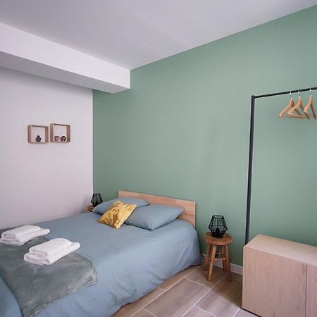 Jardin Entre Cite Et Bastide Apartment Carcassonne Ngoại thất bức ảnh